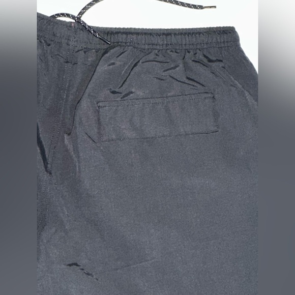 Body Glove Men's Size Medium Black Nylon Shorts Adjustable Waist, New with Tags. - Picture 4 of 7